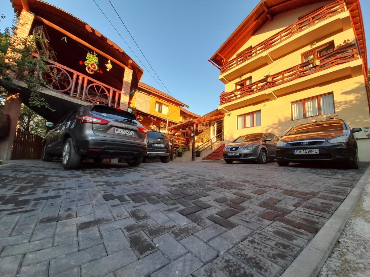 Pensiunea Mia Statjunea Borsa ภายนอก รูปภาพ